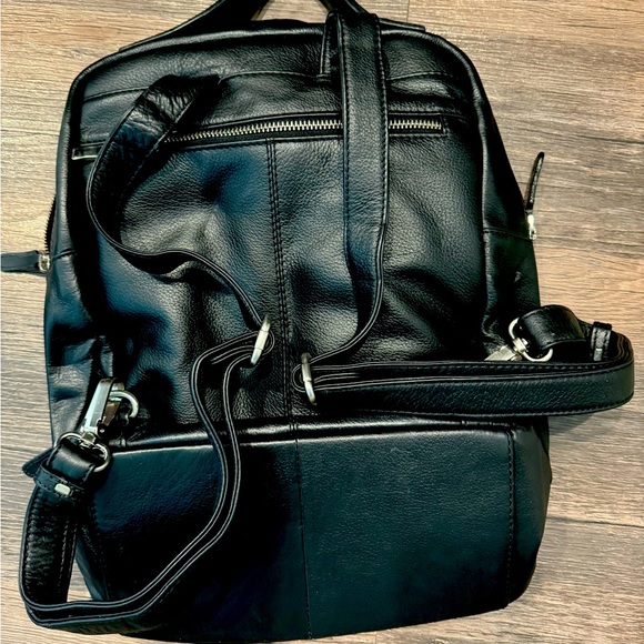 Real Italian Leather Black Backpack - Picture 2 of 3